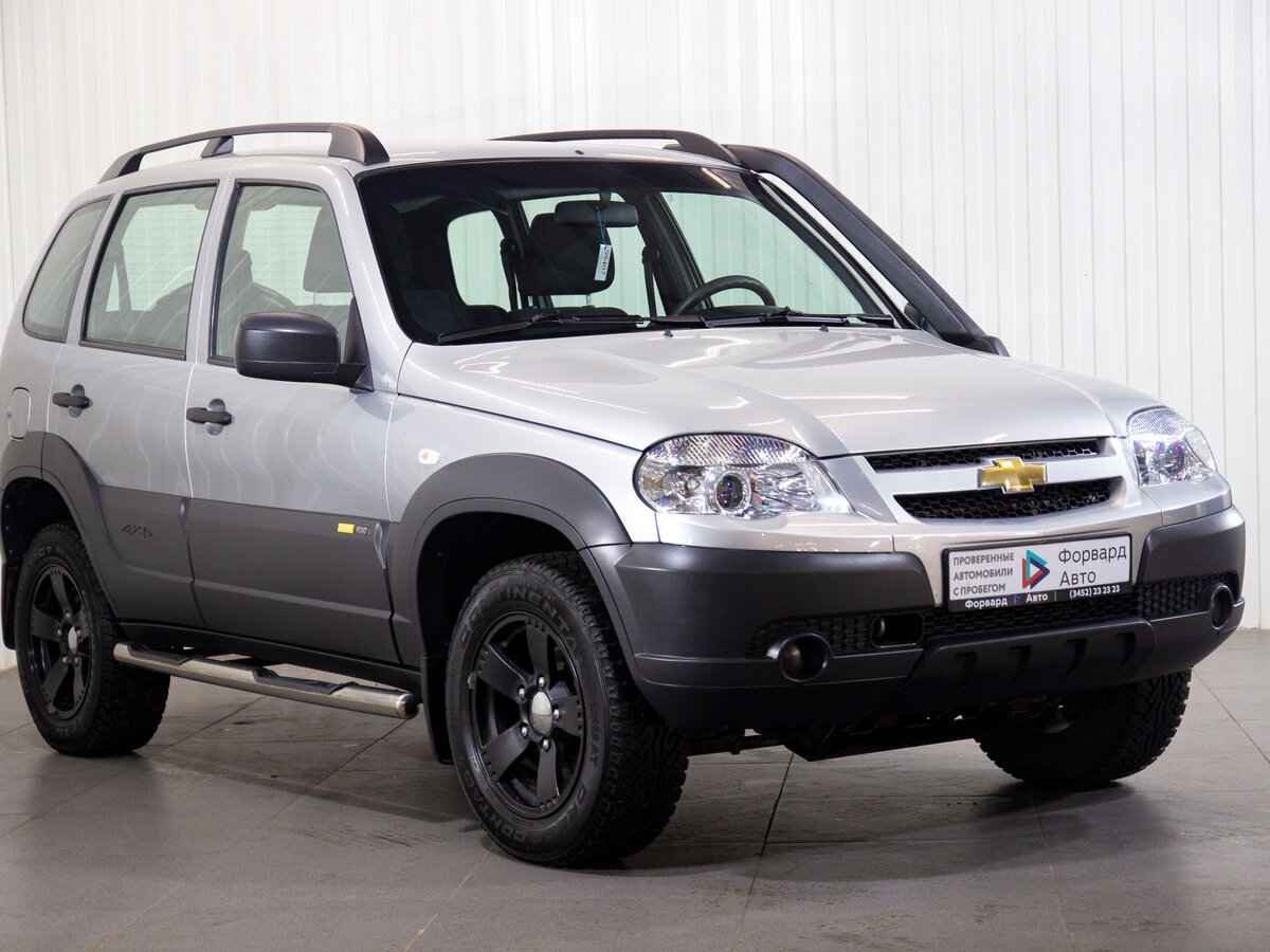 Нива шевроле фото 2016 года Купить б/у Chevrolet Niva I Рестайлинг 1.7 MT (80 л.с.) 4WD бензин механика в Тю
