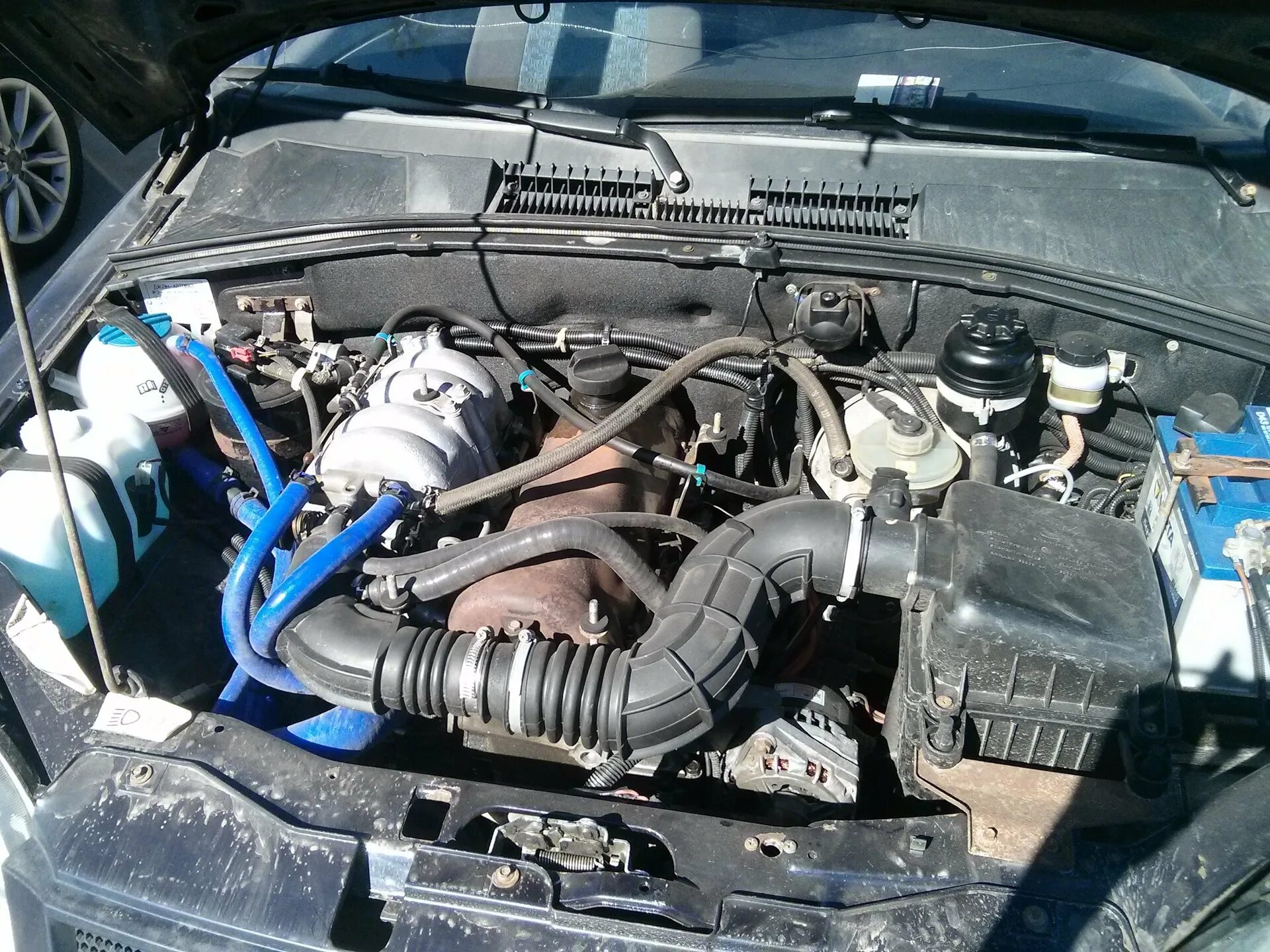 Нива шевроле фото мотора снизу Коротко о прошедшем. - Chevrolet Niva, 1,7 л, 2005 года своими руками DRIVE2