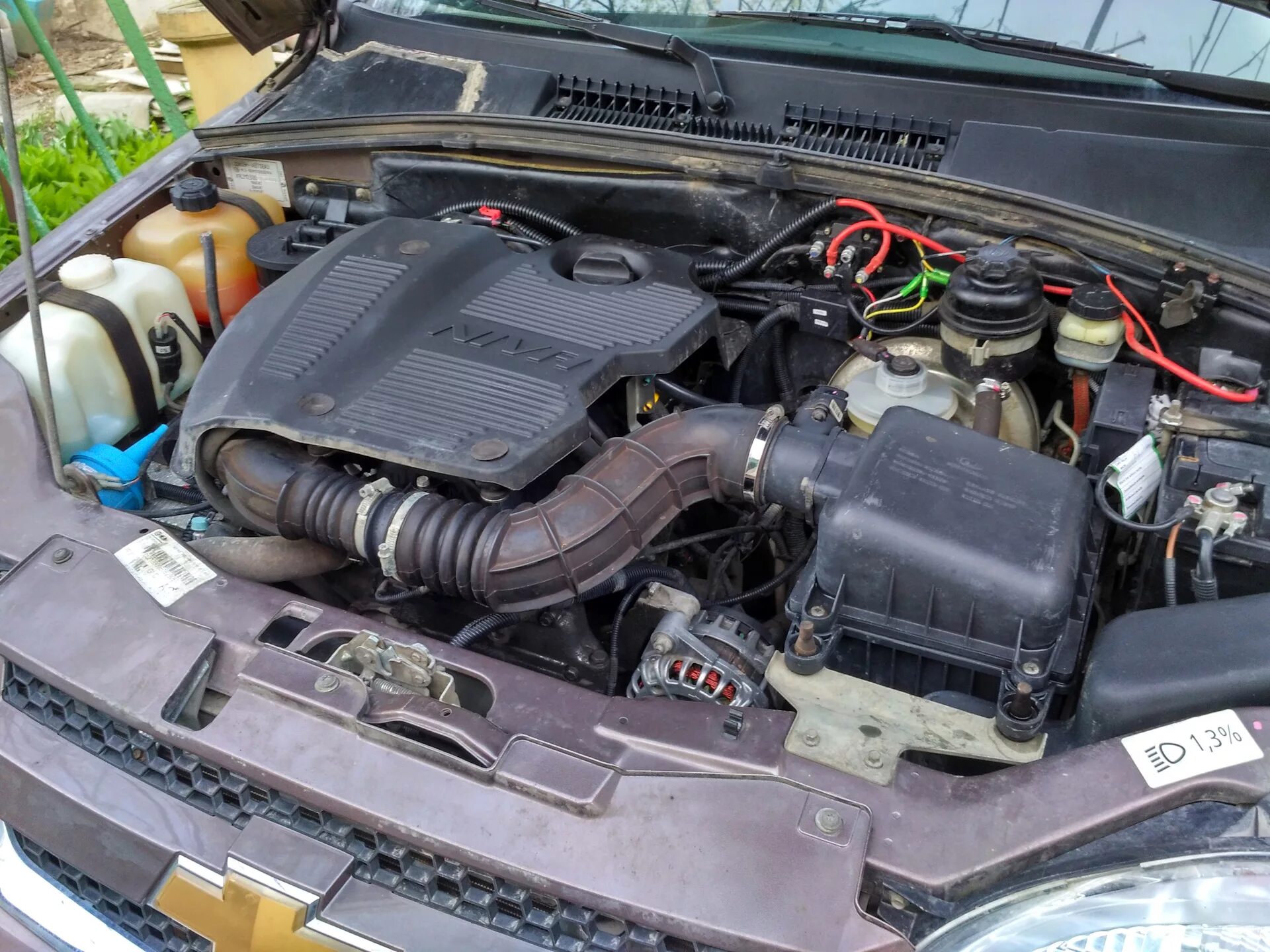 Нива шевроле фото мотора снизу Порядок под капотом + Волгосигнал - Chevrolet Niva, 1,7 л, 2014 года своими рука