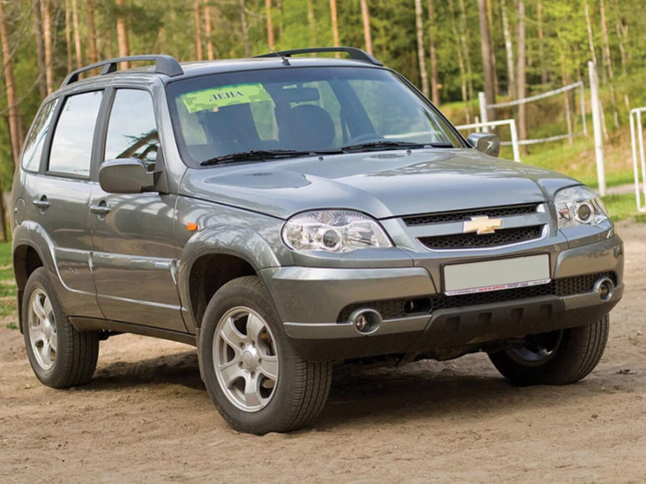 Нива шевроле фото спереди Технические характеристики Chevrolet Niva: комплектации и модельного ряда Шеврол
