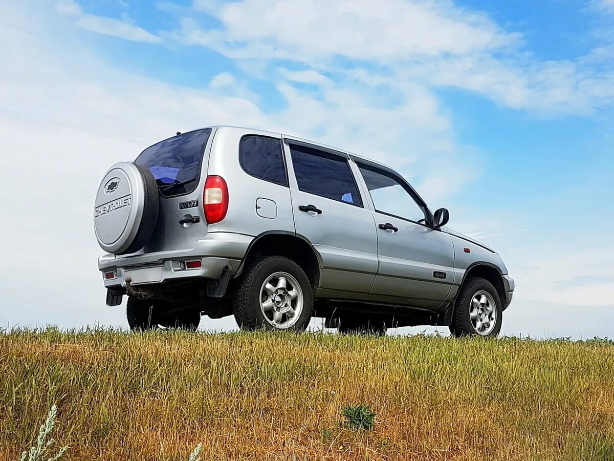 Нива шевроле фото цена Купить б/у Chevrolet Niva I 1.7 MT (80 л.с.) 4WD бензин механика в Ульяновске: с