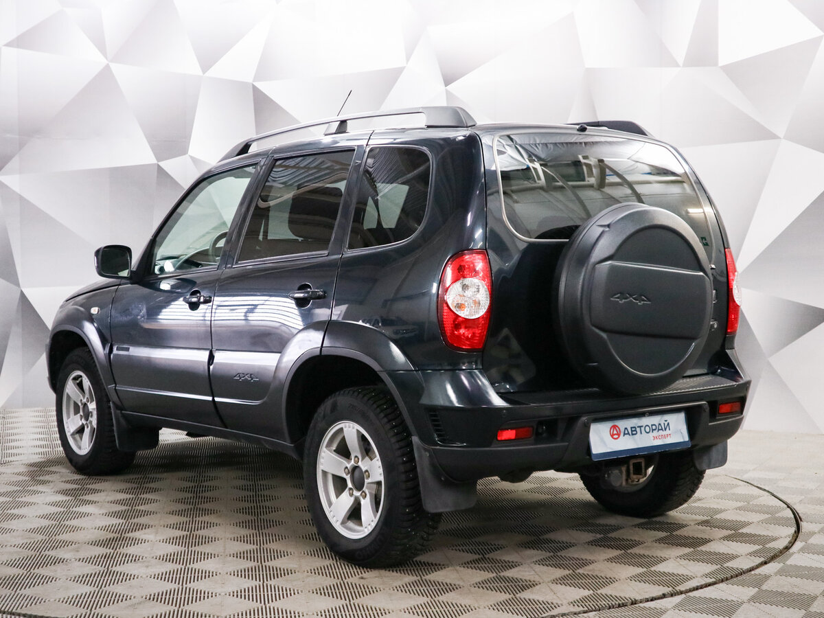 Нива шевроле фото цена новой машины Купить б/у Chevrolet Niva I Рестайлинг 1.7 MT (80 л.с.) 4WD бензин механика в Ул