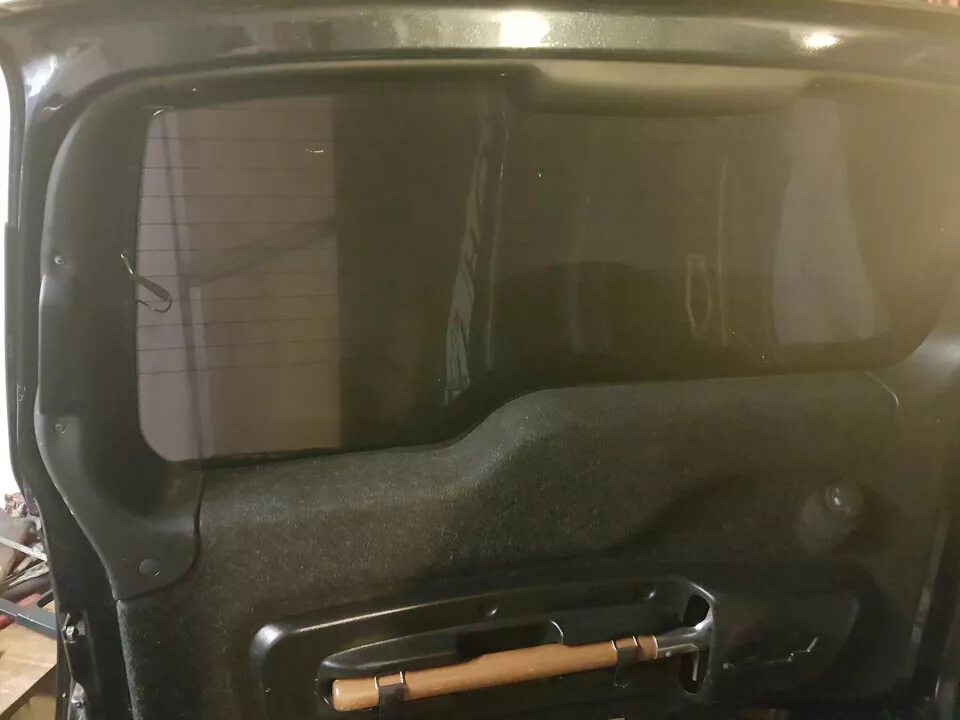 Нива шевроле фото задней двери Внутренняя ручка задней двери. - Chevrolet Niva, 1,7 л, 2008 года тюнинг DRIVE2