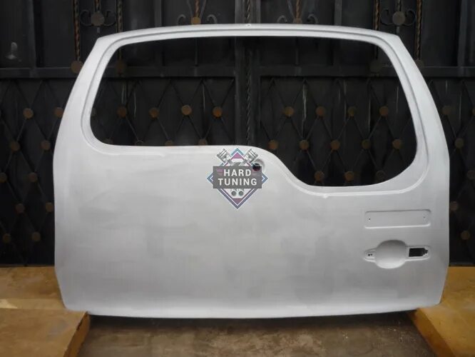 Нива шевроле фото задней двери Стеклопластиковая дверь задка Chevrolet Niva