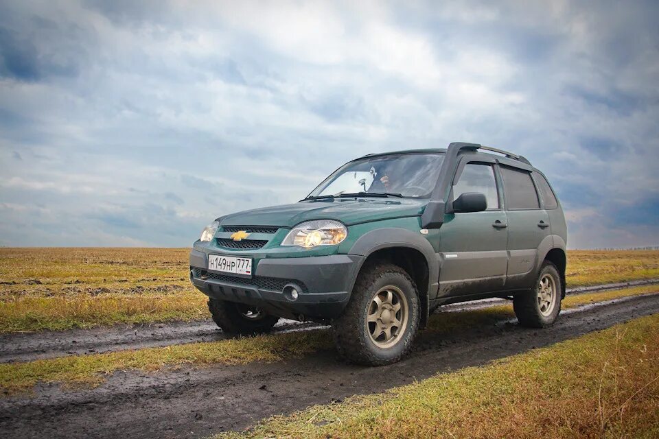 Нива шевроле картинки фото Белгород, или туда и обратно - Chevrolet Niva, 1,7 л, 2011 года покатушки DRIVE2
