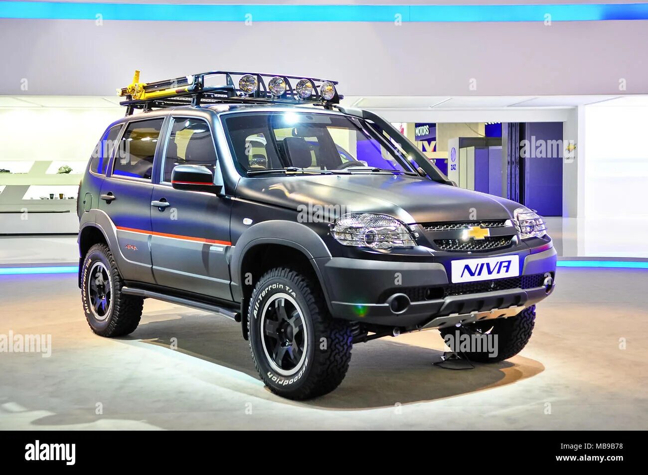 Нива шевроле картинки фото Russia, Moscow, Expocentre, 29 August - 9 September 2012: Chevrolet NIVA at 4th 