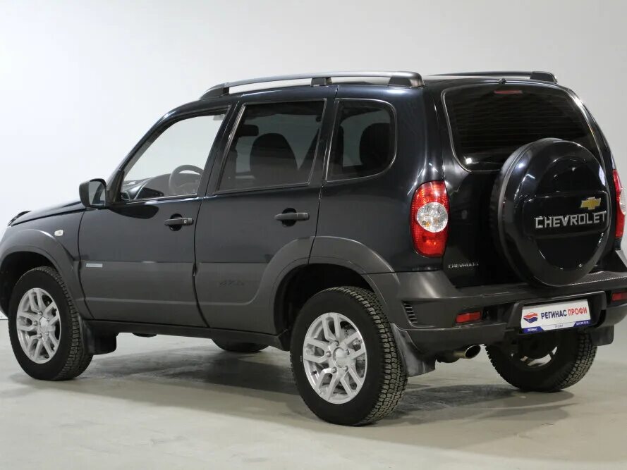 Нива шевроле комплектация цена фото Купить б/у Chevrolet Niva I Рестайлинг 1.7 MT (80 л.с.) 4WD бензин механика в Че