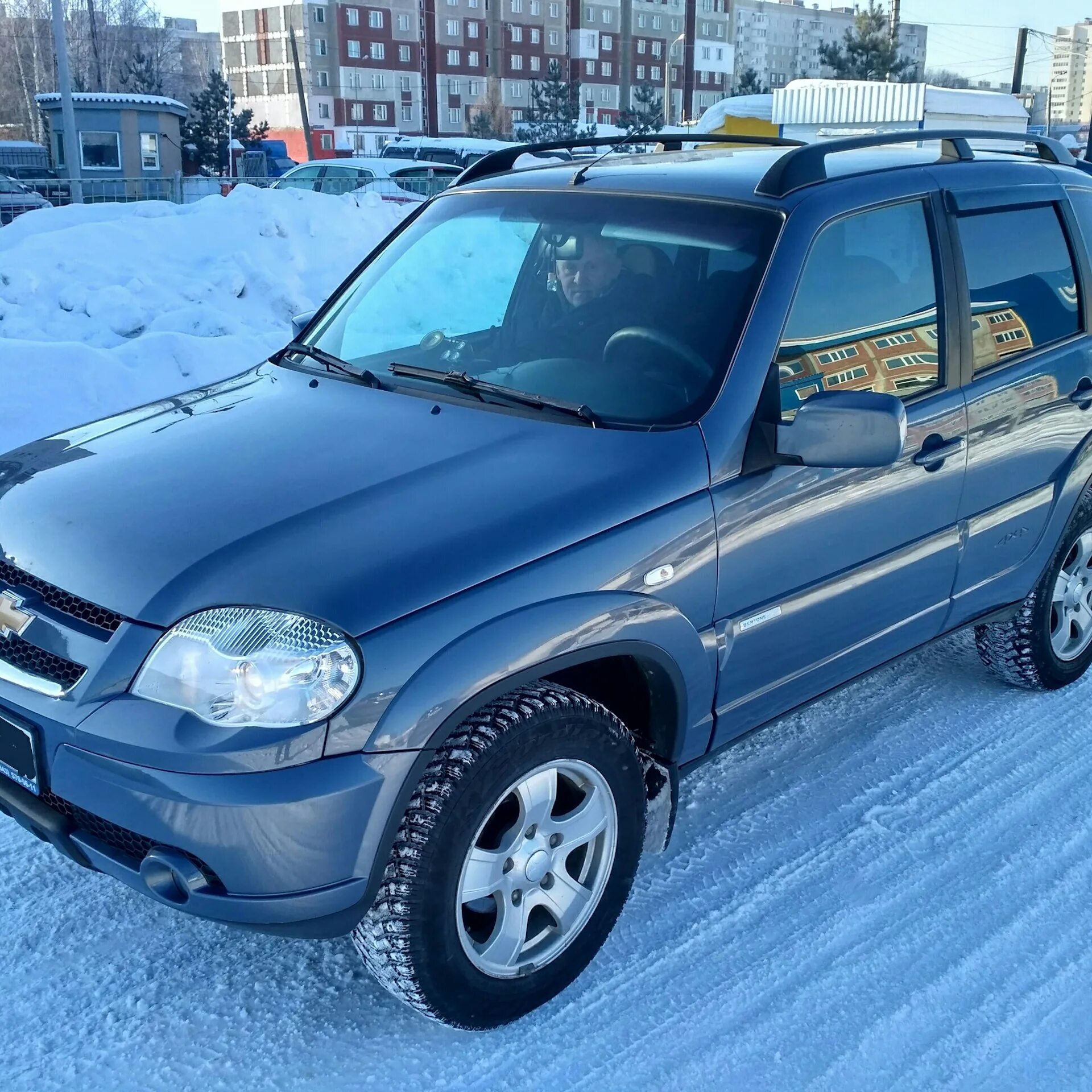 Нива шевроле люкс фото Появилась в продаже Нива Шевроле Люкс - DRIVE2