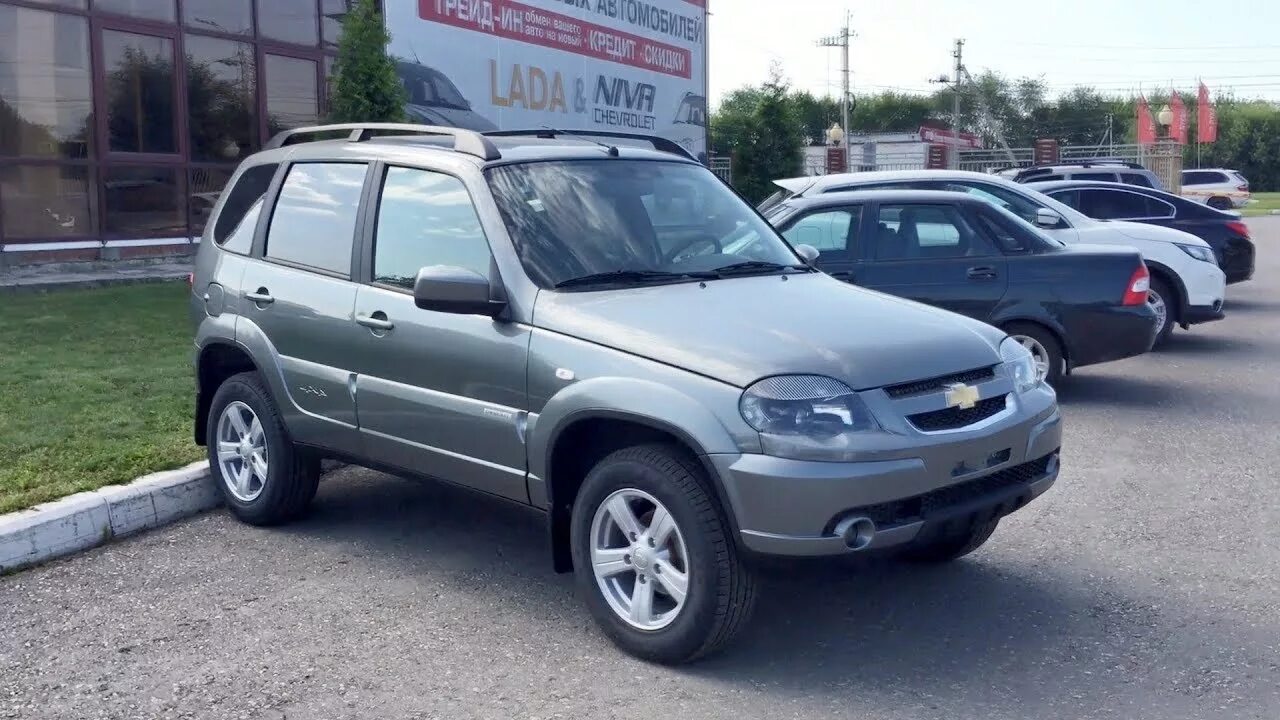 Нива шевроле люкс фото CHEVROLET NIVA "Люкс" GLC - обзор, скидка, акция, все цвета, автомобиль в наличи