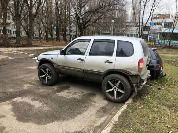 Нива шевроле на 18 колесах фото Нива шевроле вконтакте - КарЛайн.ру