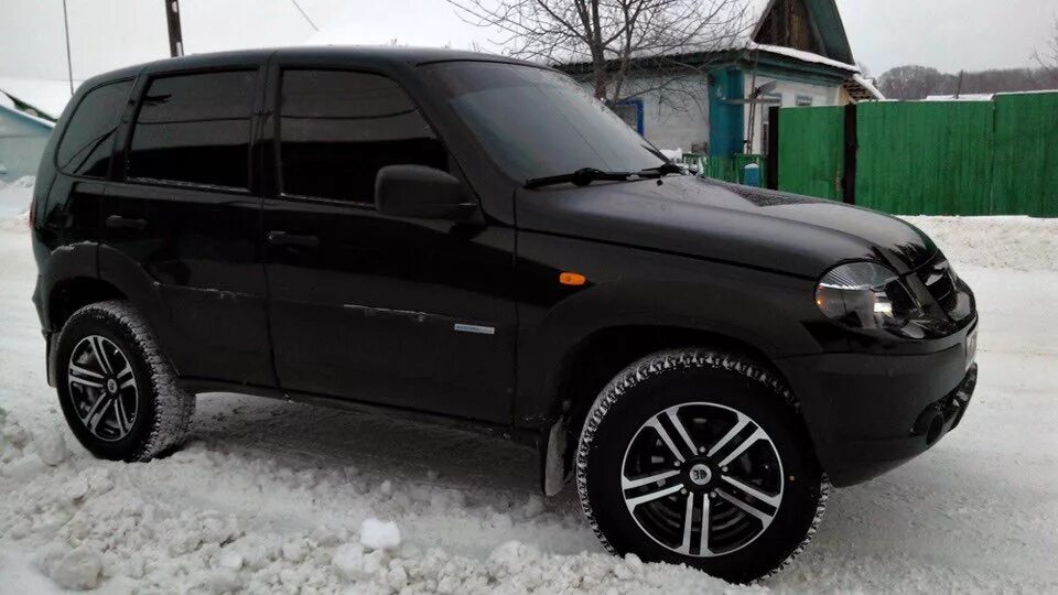 Нива шевроле на выносных дисках фото Тюнинг - Chevrolet Niva, 1,7 л, 2011 года тюнинг DRIVE2