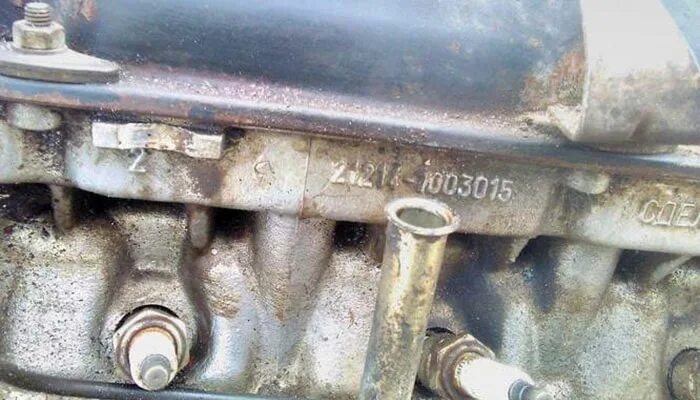 Нива шевроле номер двигателя фото Где находится номер двигателя на шевроле нива Авто-Юг