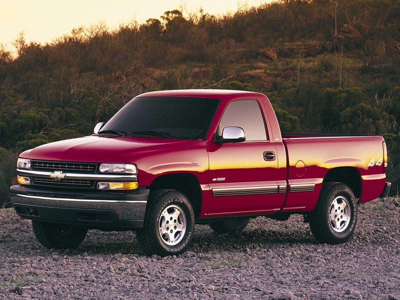 Нива шевроле пикап фото Chevrolet Silverado I (GMT800) 1998 - 2003 Пикап Одинарная кабина: кузов, класс,