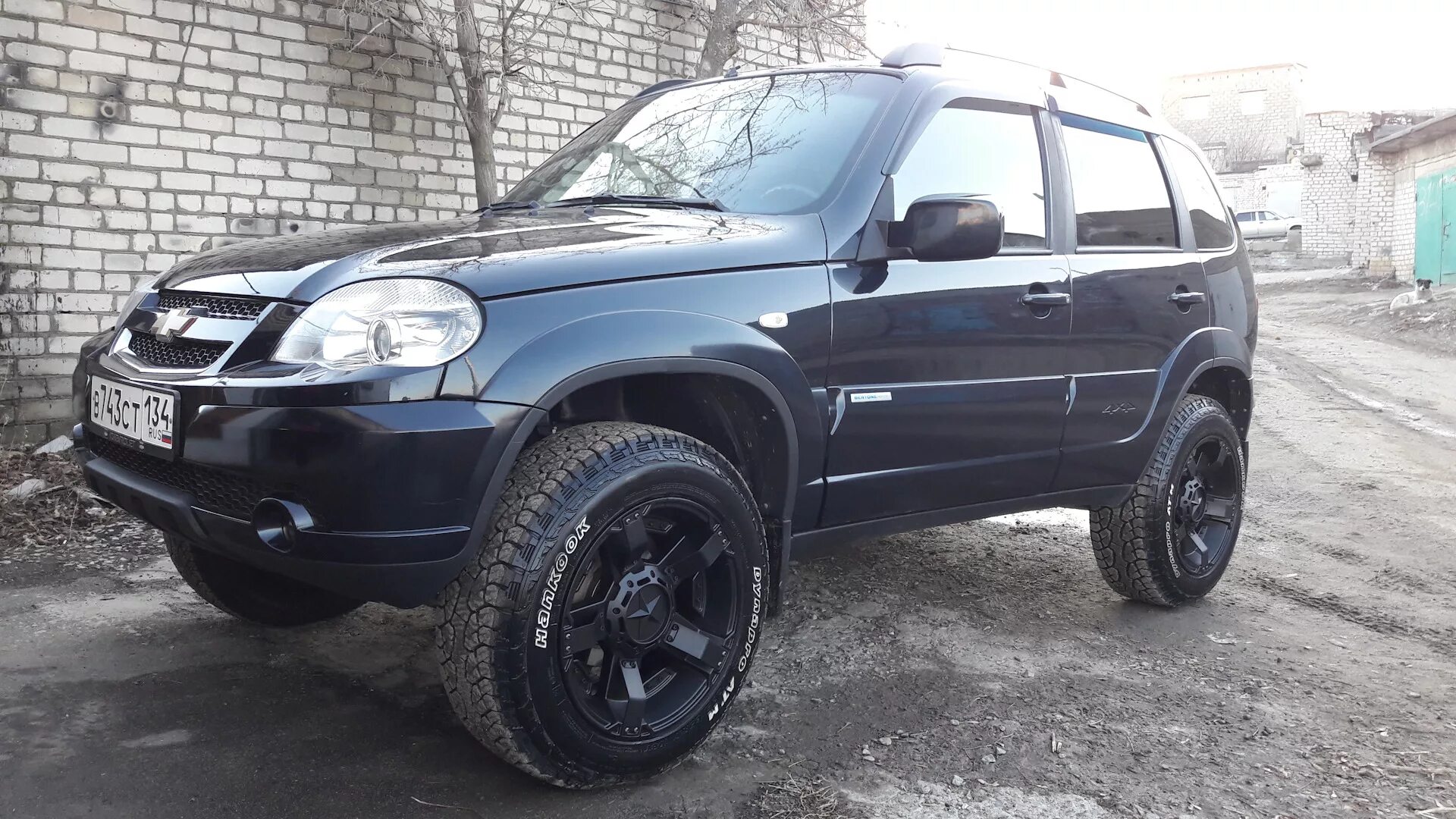 Нива шевроле резина фото I'm a Rockstar! - Chevrolet Niva, 1,7 л, 2011 года колёсные диски DRIVE2