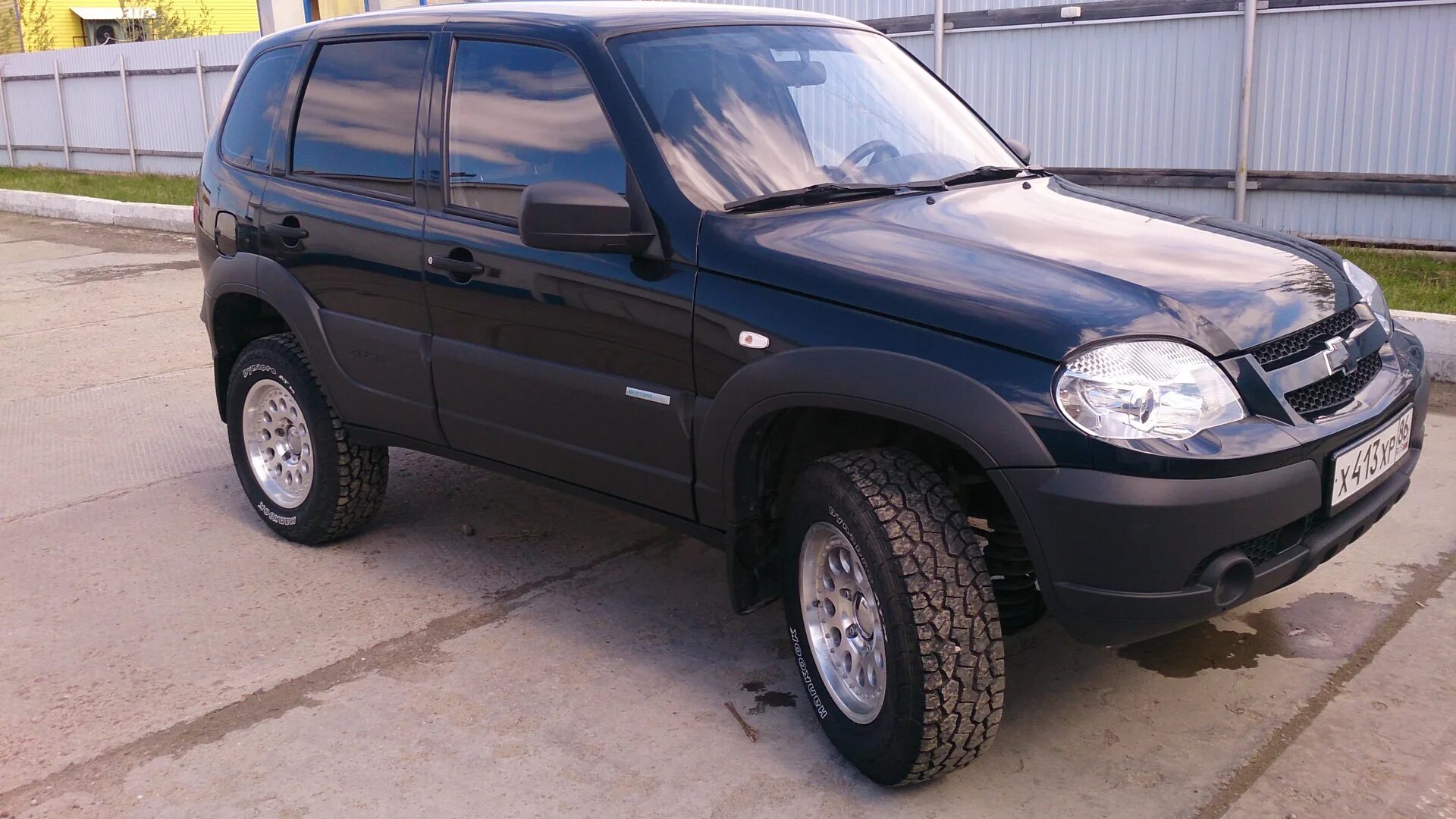 Нива шевроле резина фото Chevrolet Niva 1.7 бензиновый 2012 на DRIVE2