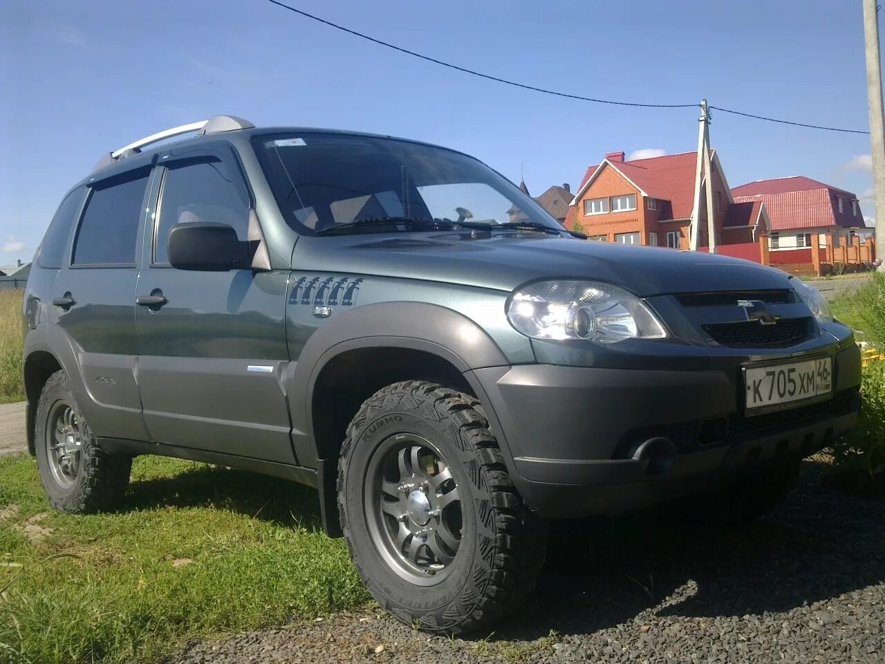 Нива шевроле резина фото Первые эмоции на новых колесиках ) - Chevrolet Niva, 1,7 л, 2010 года шины DRIVE