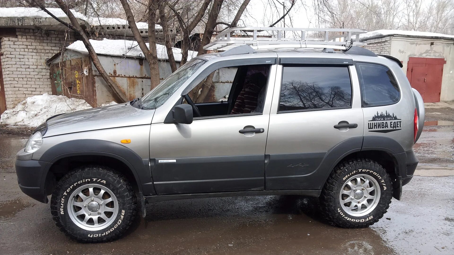 Нива шевроле резина фото Мечта сбылась - Chevrolet Niva, 1,7 л, 2011 года тюнинг DRIVE2