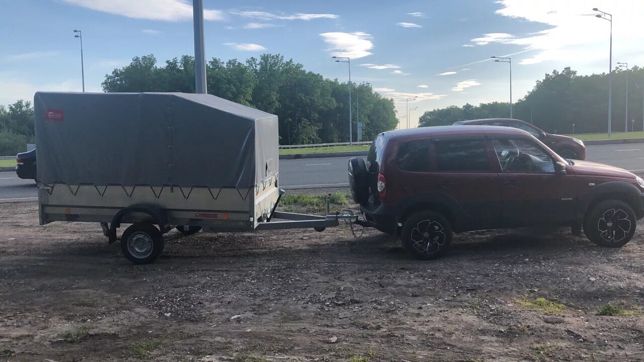 Нива шевроле с прицепом фото Прицеп и фаркоп. - Chevrolet Niva GLX, 1,7 л, 2013 года аксессуары DRIVE2
