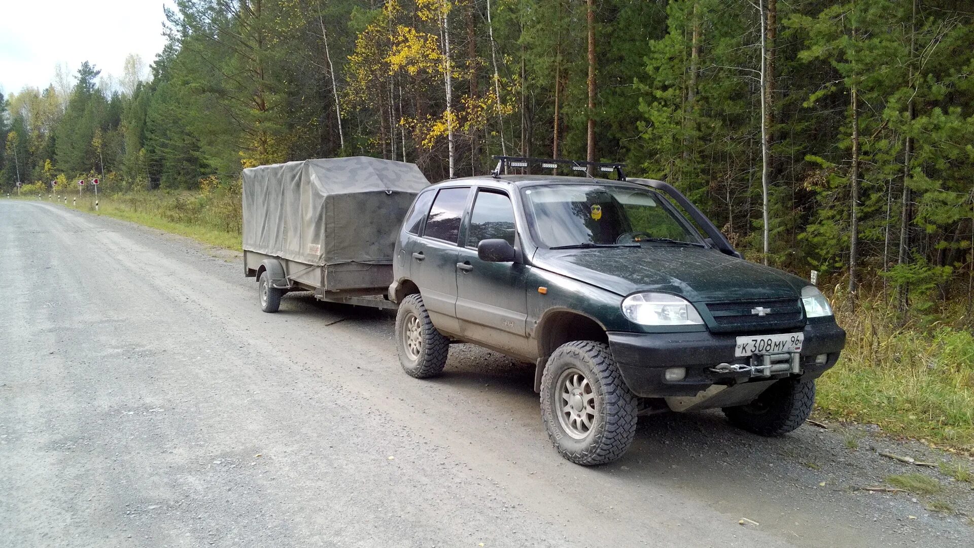 Нива шевроле с прицепом фото Chevrolet Niva 1.8 бензиновый 2003 Охота на Охоту на DRIVE2