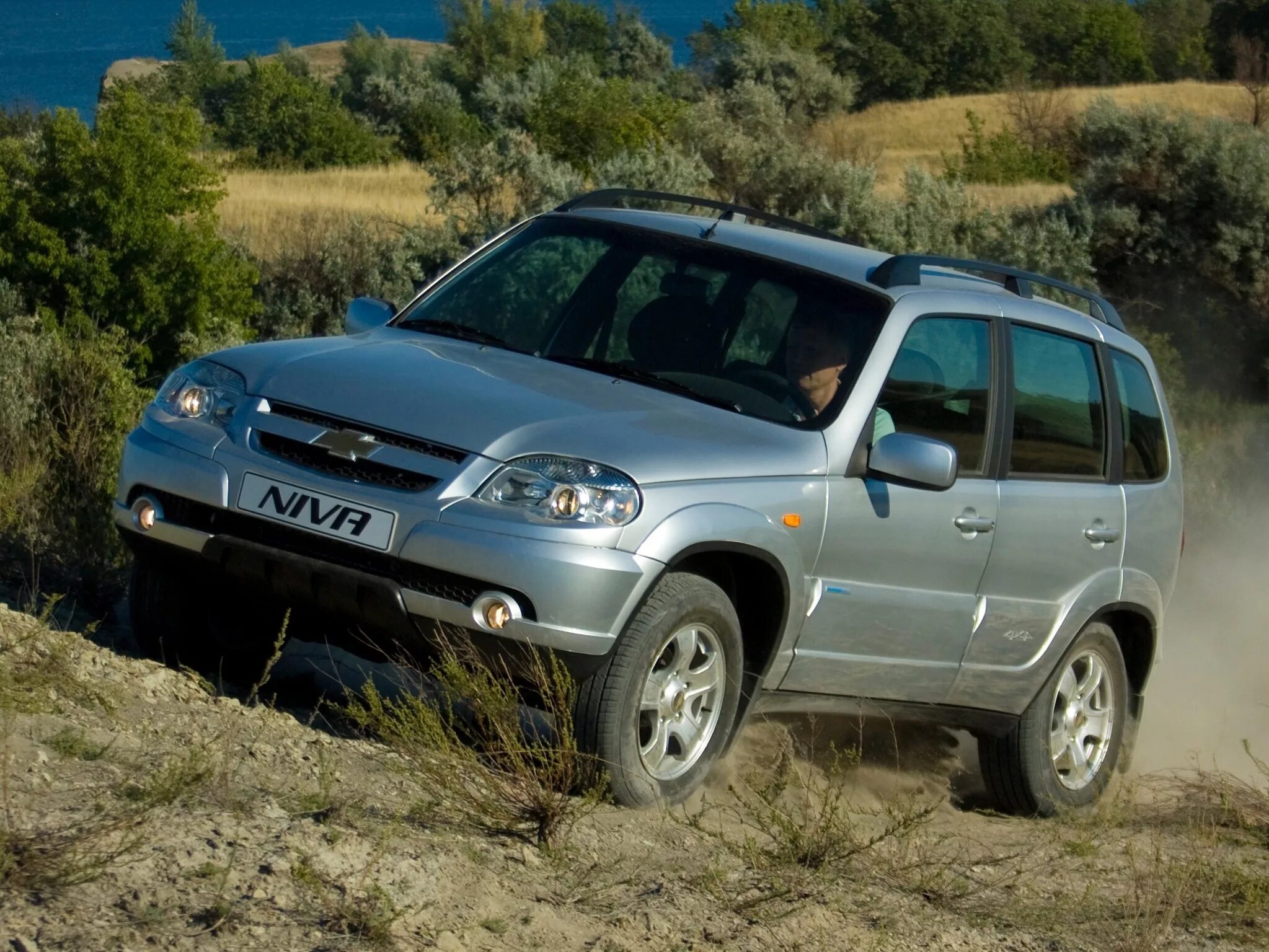 Нива шевроле смотреть фото Производство Chevrolet Niva сократилось на 11% - КОЛЕСА.ру - автомобильный журна