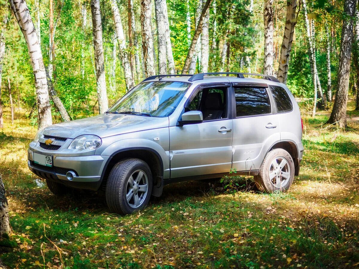 Нива шевроле смотреть фото Купить б/у Chevrolet Niva I Рестайлинг 1.7 MT (80 л.с.) 4WD бензин механика в Во