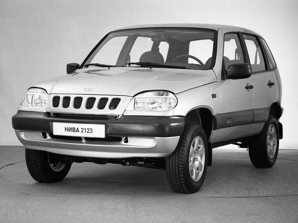 Нива шевроле старого образца фото LADA NIVA II (2123)