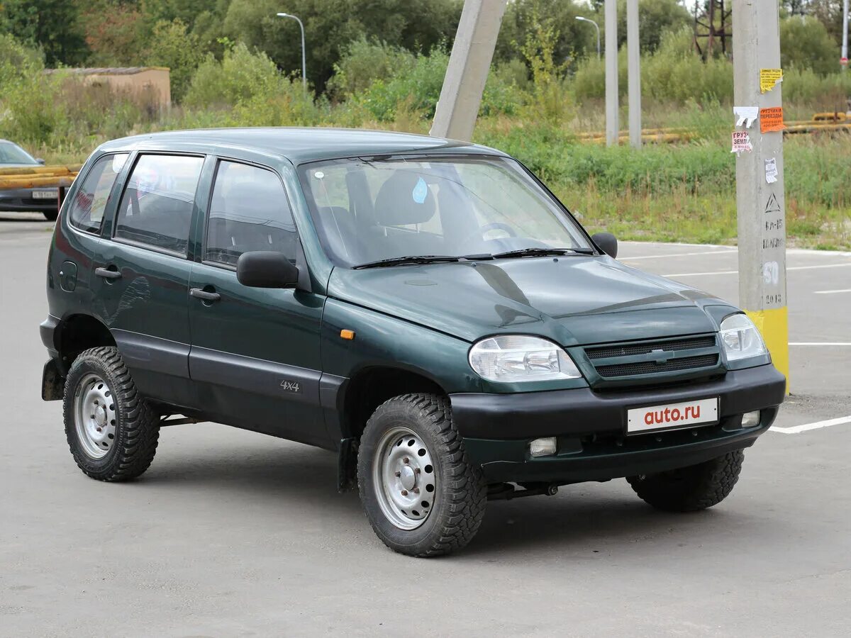 Нива шевроле старого образца фото Купить б/у Chevrolet Niva I 1.7 MT (80 л.с.) 4WD бензин механика в Калуге: зелён