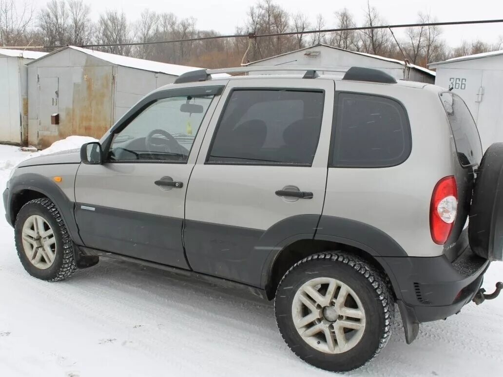 Нива шевроле цена фото бу Купить б/у Chevrolet Niva I Рестайлинг 1.7 MT (80 л.с.) 4WD бензин механика в Уф