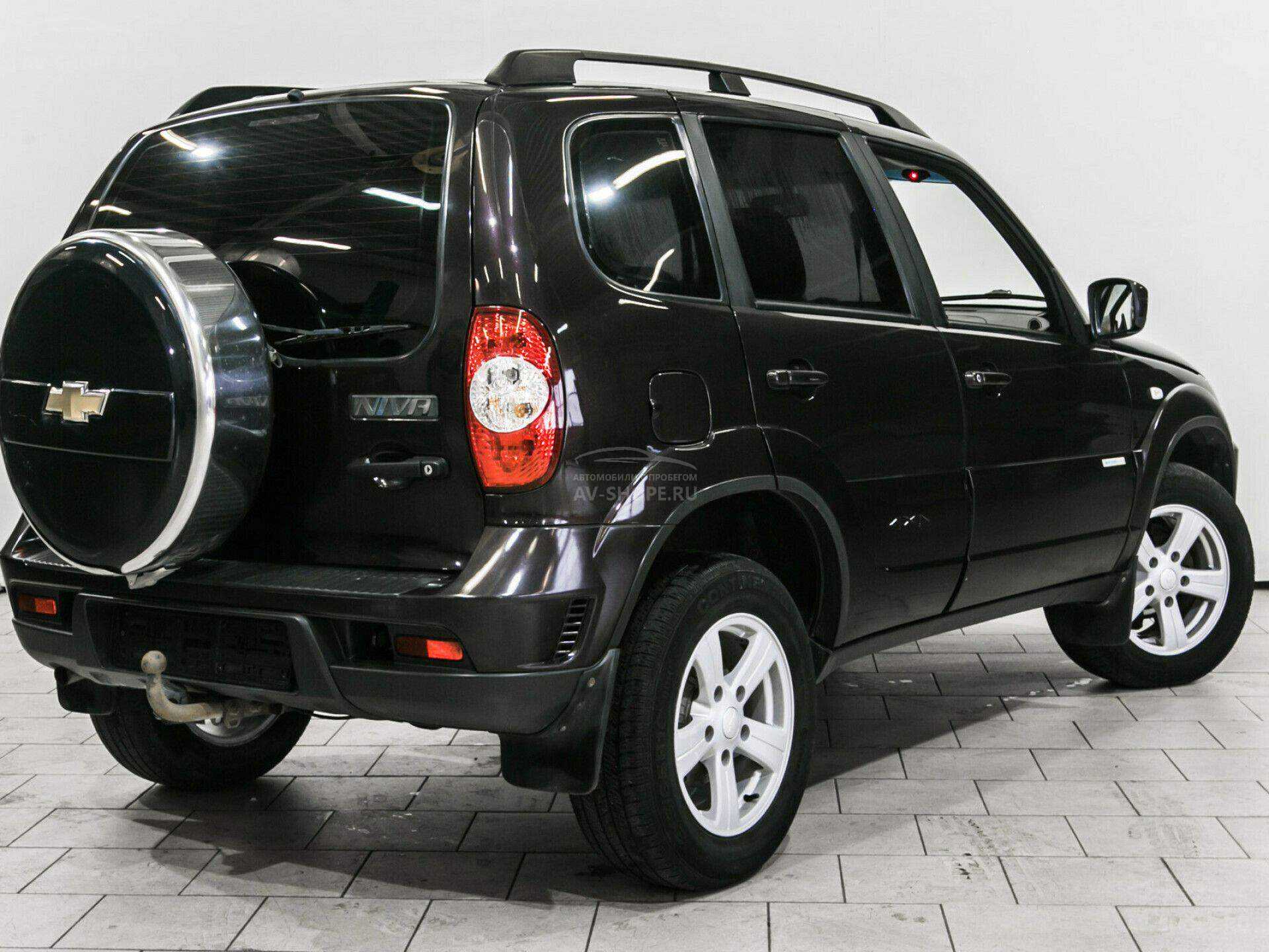 Нива шевроле цена фото бу Купить Chevrolet Niva 1.7 MT (80 л.с.) 4x4 2013 года, с пробегом в кредит Шеврол