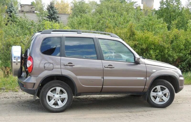 Нива шевроле цвета фото Каталог цветов Lada Niva Bertone - "Bamper99.ru"