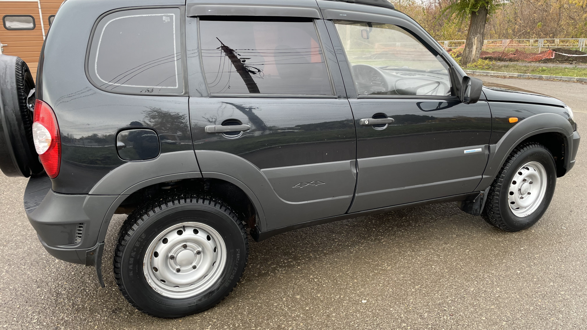 Нива шевроле цвета фото Chevrolet Niva 1.7 бензиновый 2009 Космос на DRIVE2