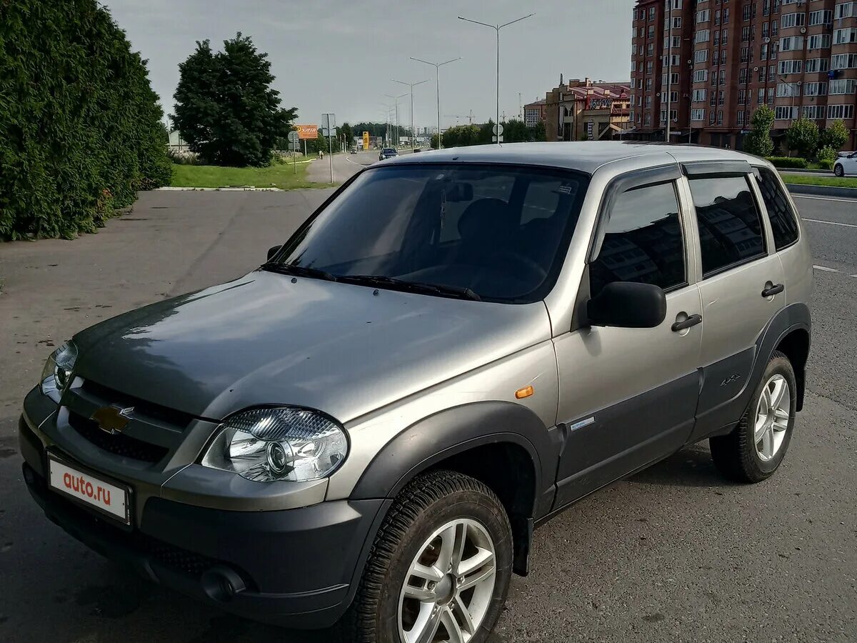 Нива шевроле цвета фото Купить б/у Chevrolet Niva I Рестайлинг 1.7 MT (80 л.с.) 4WD бензин механика во В