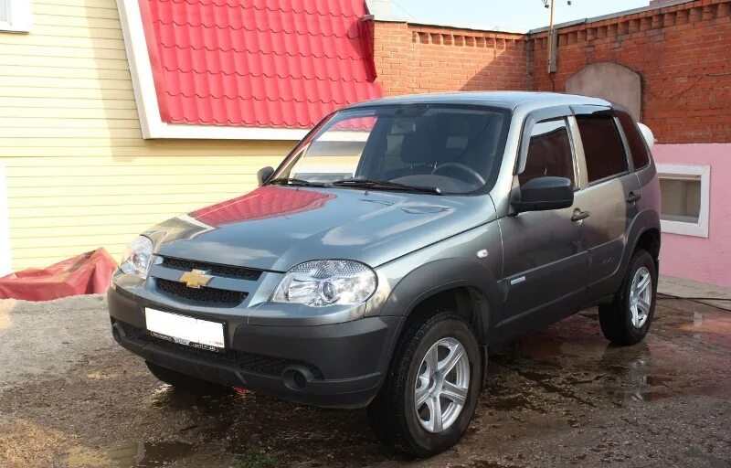 Нива шевроле цвета фото Нива шевроле цвет дельфин - YandexAuto.ru