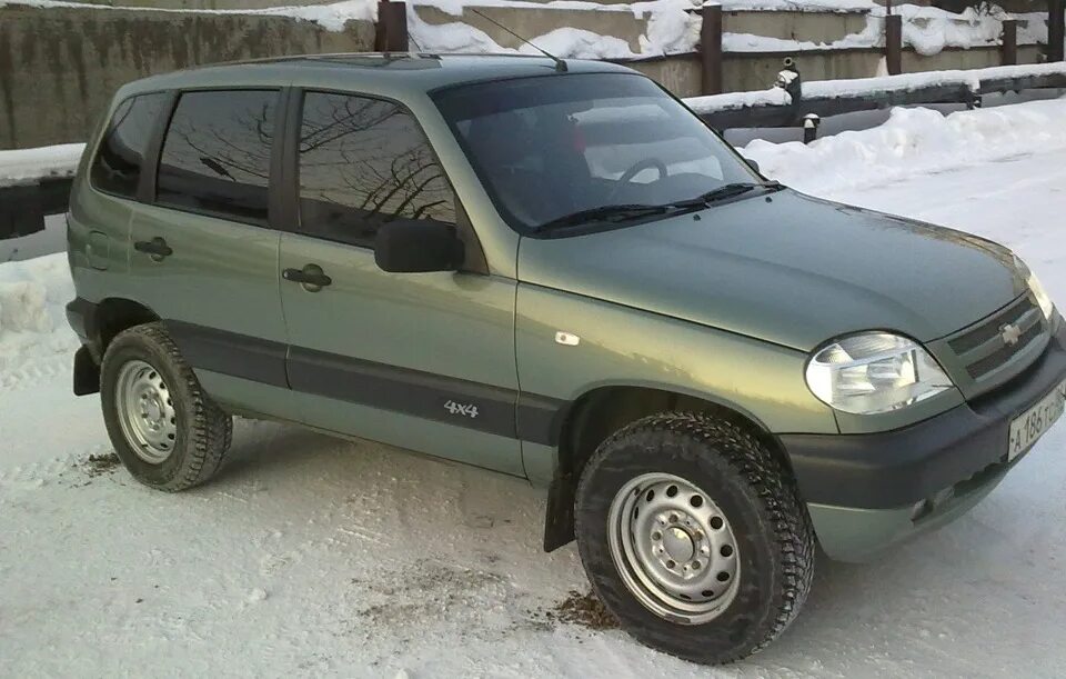 Нива шевроле цвета фото Повторители от рестайлинговой нивы - Chevrolet Niva, 1,7 л, 2007 года тюнинг DRI