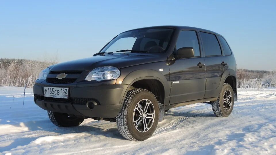 Нива шевроле цвета фото Подскажите пожалуйста пружины на стоковую Ниву - Chevrolet Niva GLX, 1,7 л, 2012