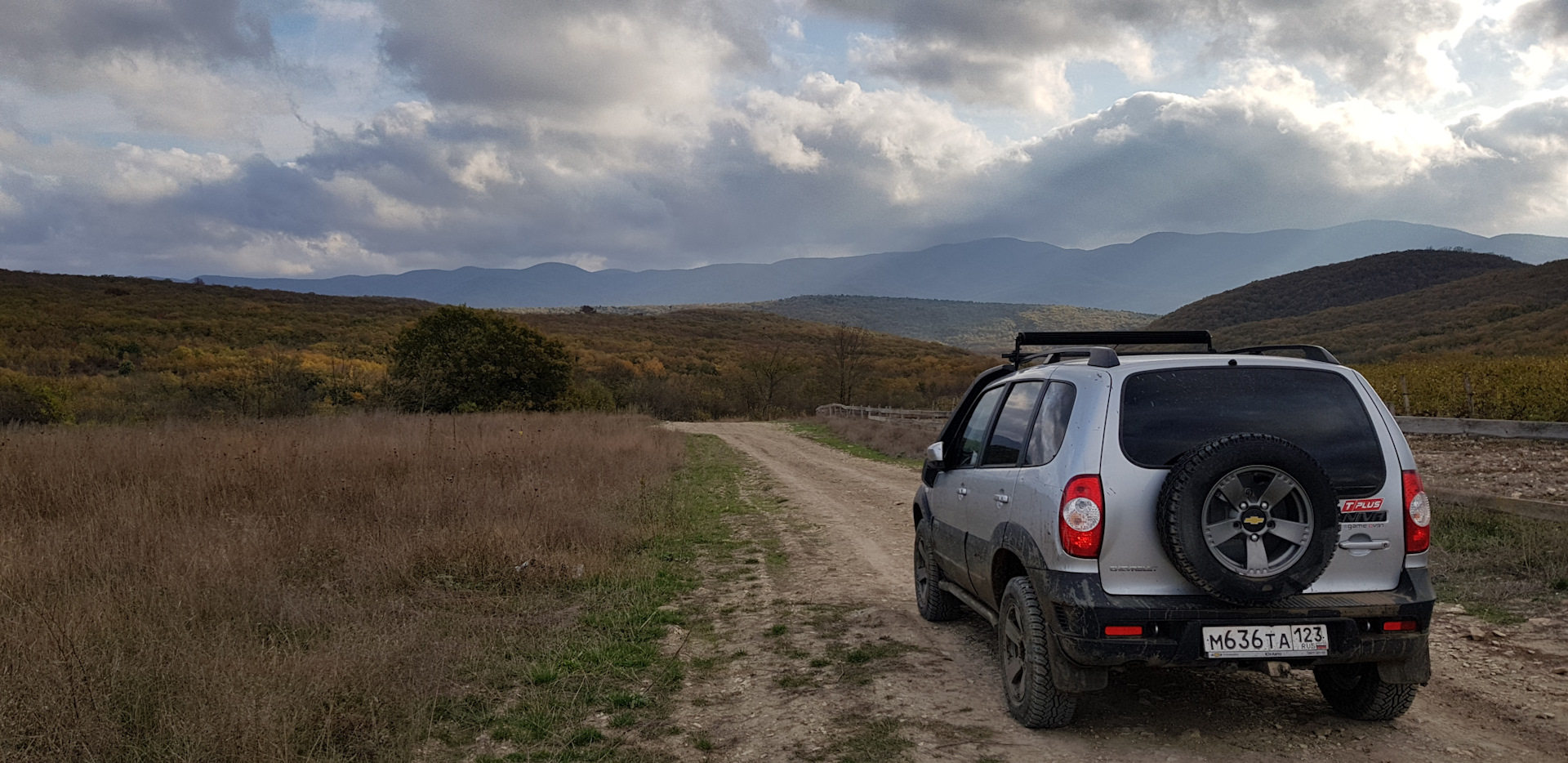 Нива шевроле тревел фото Поездка на кипарисы, Сукко - Chevrolet Niva GLX, 1,7 л, 2017 года покатушки DRIV