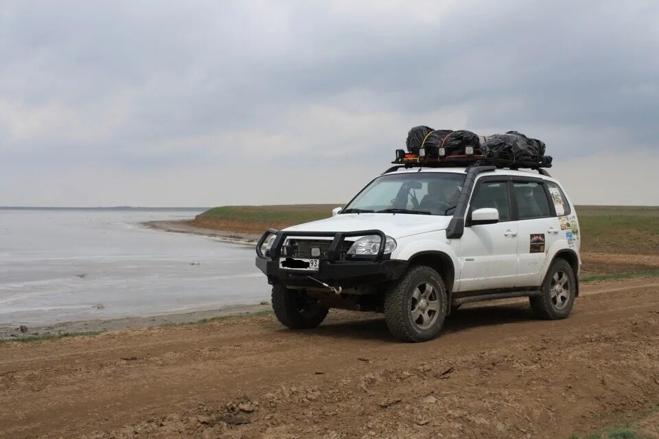Нива шевроле тюнинг для путешествий Силовой бампер риф на Ниву Шевроле. Б/у 15 000 ₽ в городе Краснодар DRIVE2