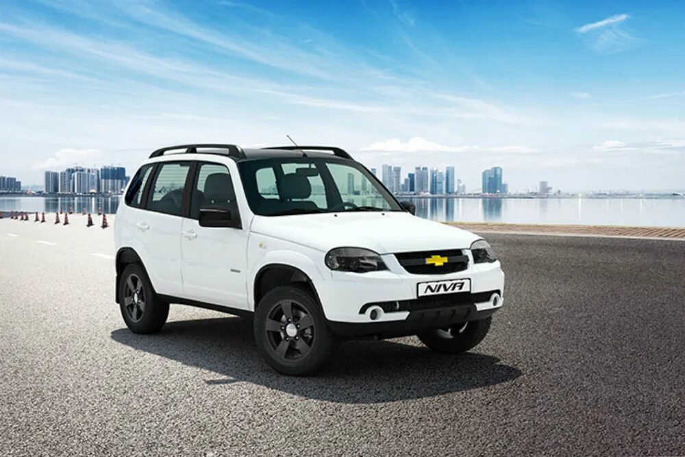 Нива шевроле в новом кузове фото Специальная серия Chevrolet Niva появилась у дилеров - Российская газета
