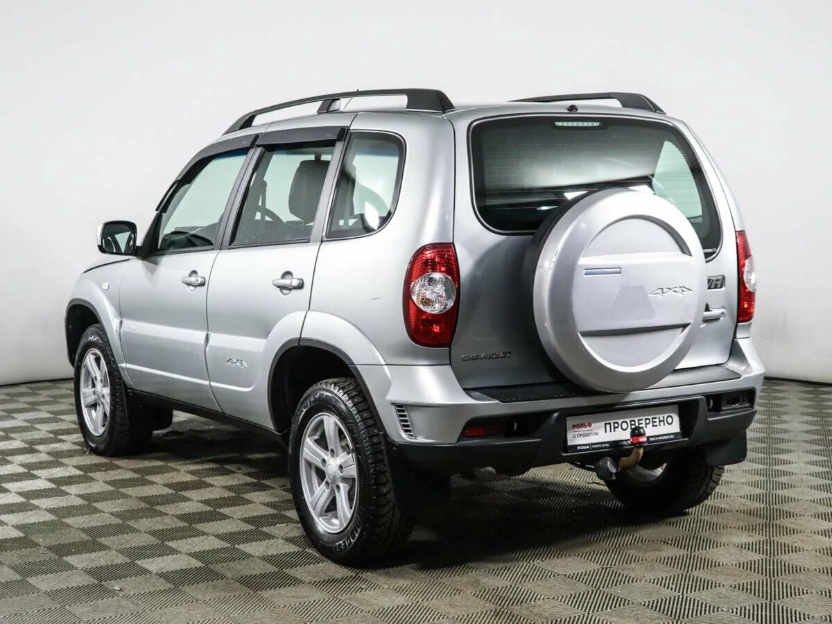 Нива шевроле в новом кузове фото Купить б/у Chevrolet Niva I Рестайлинг 1.7 MT (80 л.с.) 4WD бензин механика в Мо