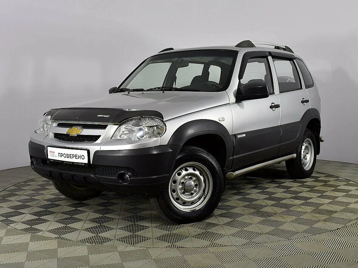 Нива шевроле в новом кузове фото Купить б/у Chevrolet Niva I Рестайлинг 1.7 MT (80 л.с.) 4WD бензин механика в Са