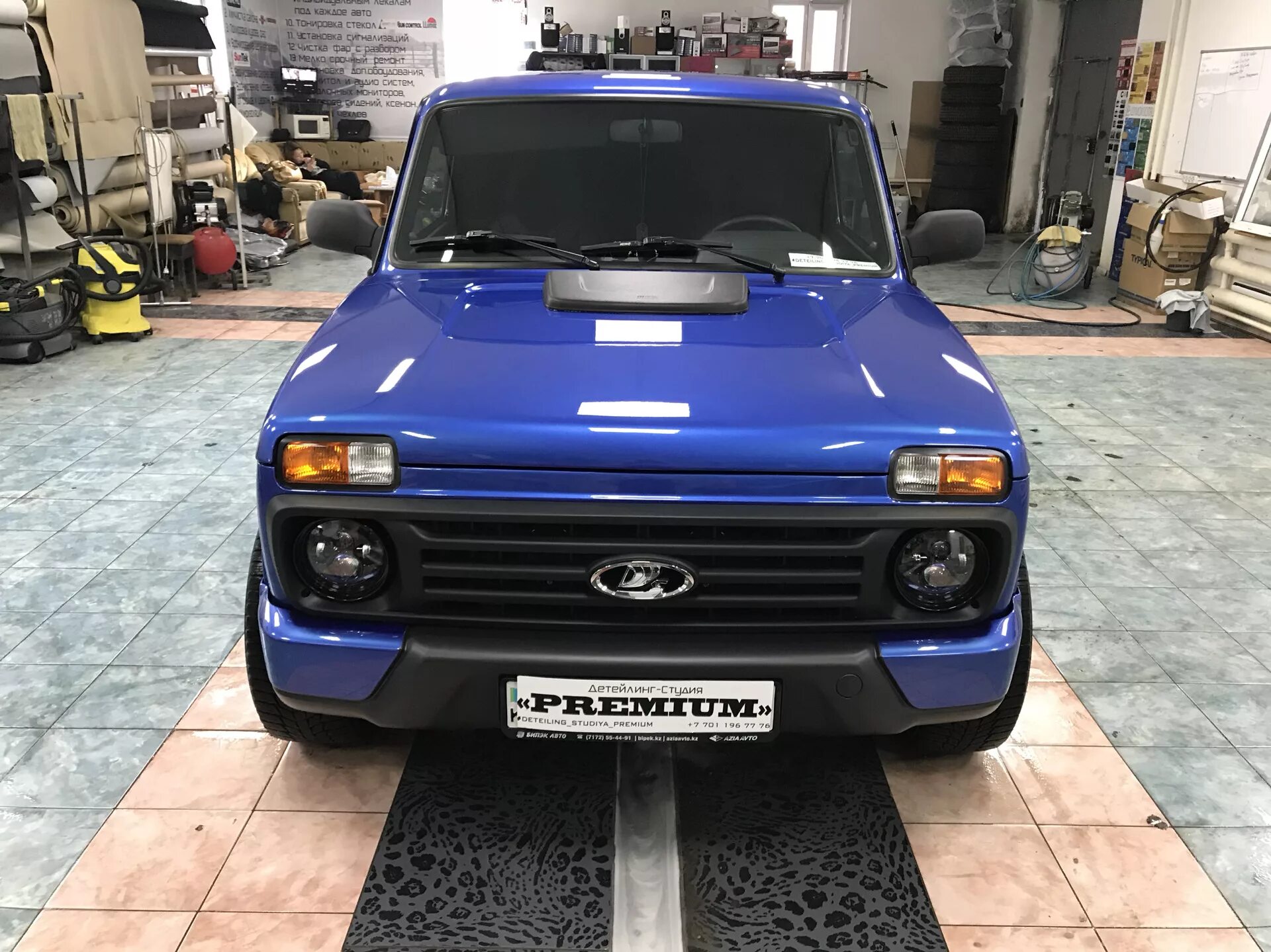 Нива синего цвета фото Видосик Вам в ленту! - Lada 4x4 3D, 1,7 л, 2018 года видео DRIVE2