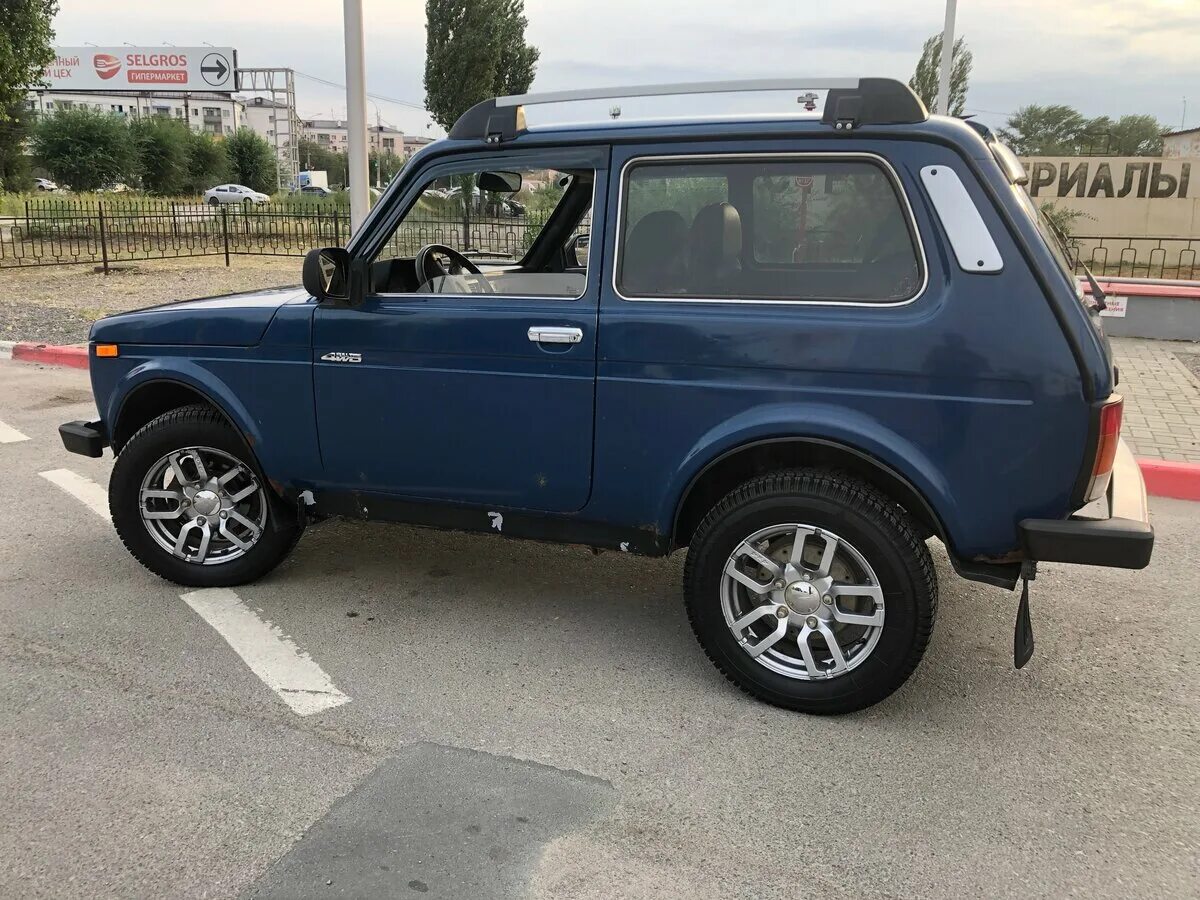 Нива синего цвета фото Купить б/у Lada (ВАЗ) 2121 (4x4) I Рестайлинг 1.7 MT (79 л.с.) 4WD бензин механи