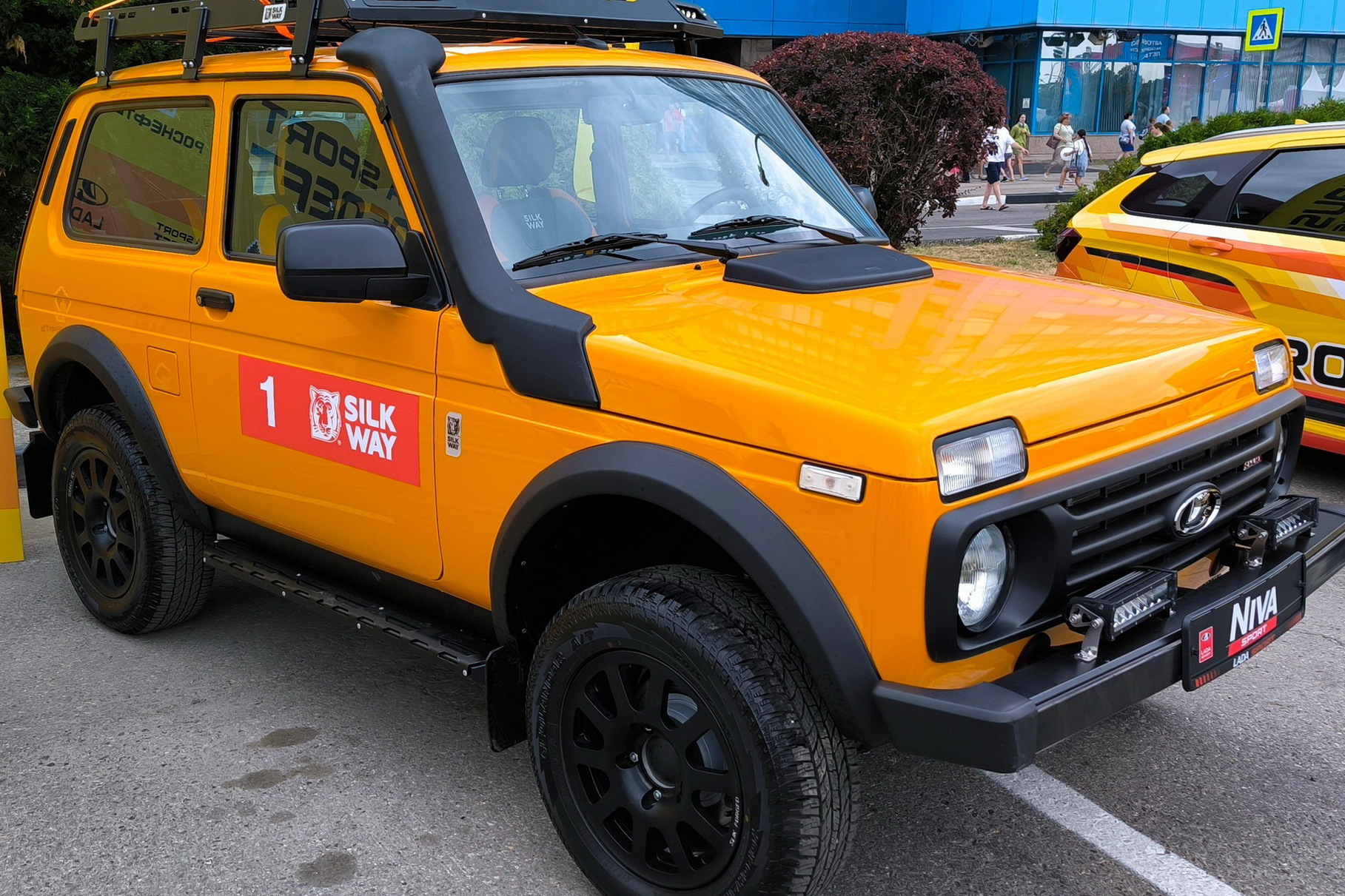 Нива спорт фото АвтоВАЗ удивил оснащением спецверсии Lada Niva Sport Silk Way - Рамблер/авто