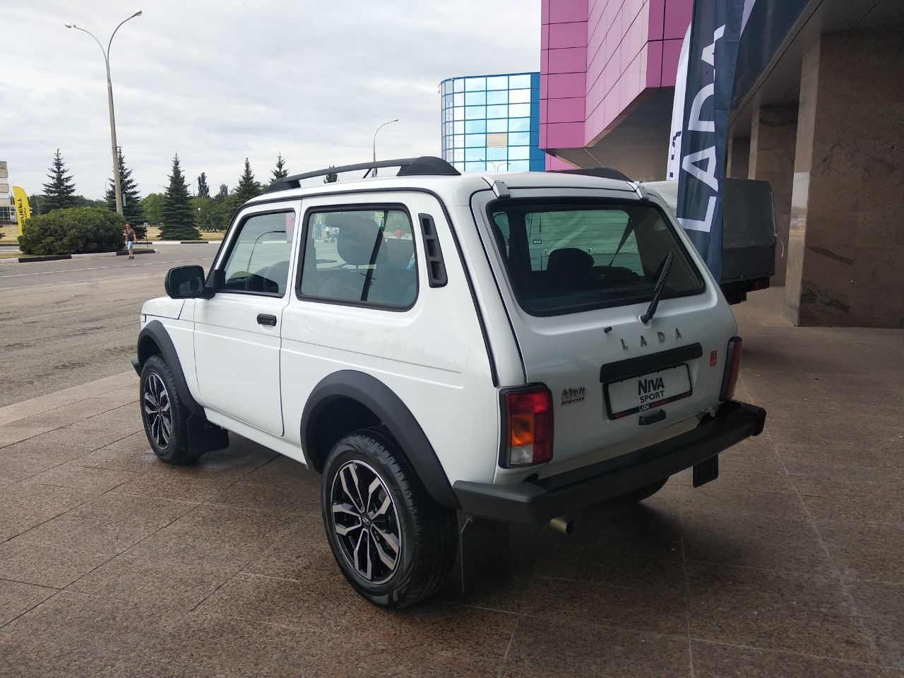Нива спорт фото АвтоВАЗ показал три разные Niva Sport - с моторами мощностью 120, 150 и 180 л.с.