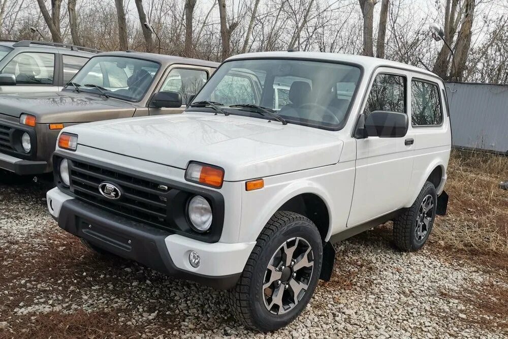 Нива спорт цена новая модель фото Lada Niva Legend 2022 года: версия Sport раскрывается
