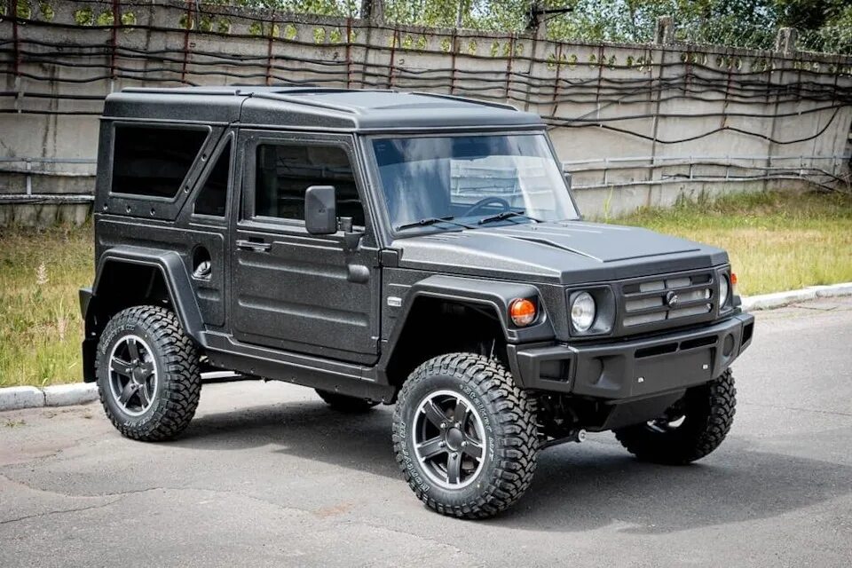 Нива сталкер фото Новый внедорожник на базе "Нивы". Русский Suzuki Jimny из пластика уже можно куп