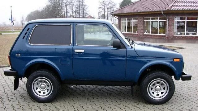 Нива цвет балтика фото Lada 4x4 3D 1.7 бензиновый 2014 Нива стоит более 40 лет. на DRIVE2