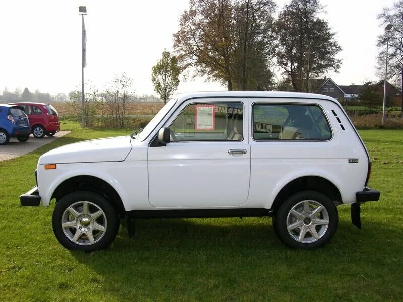 Нива цвет белый фото Купить б/у Lada (ВАЗ) 2121 (4x4) I Рестайлинг 1.7 MT (83 л.с.) 4WD бензин механи