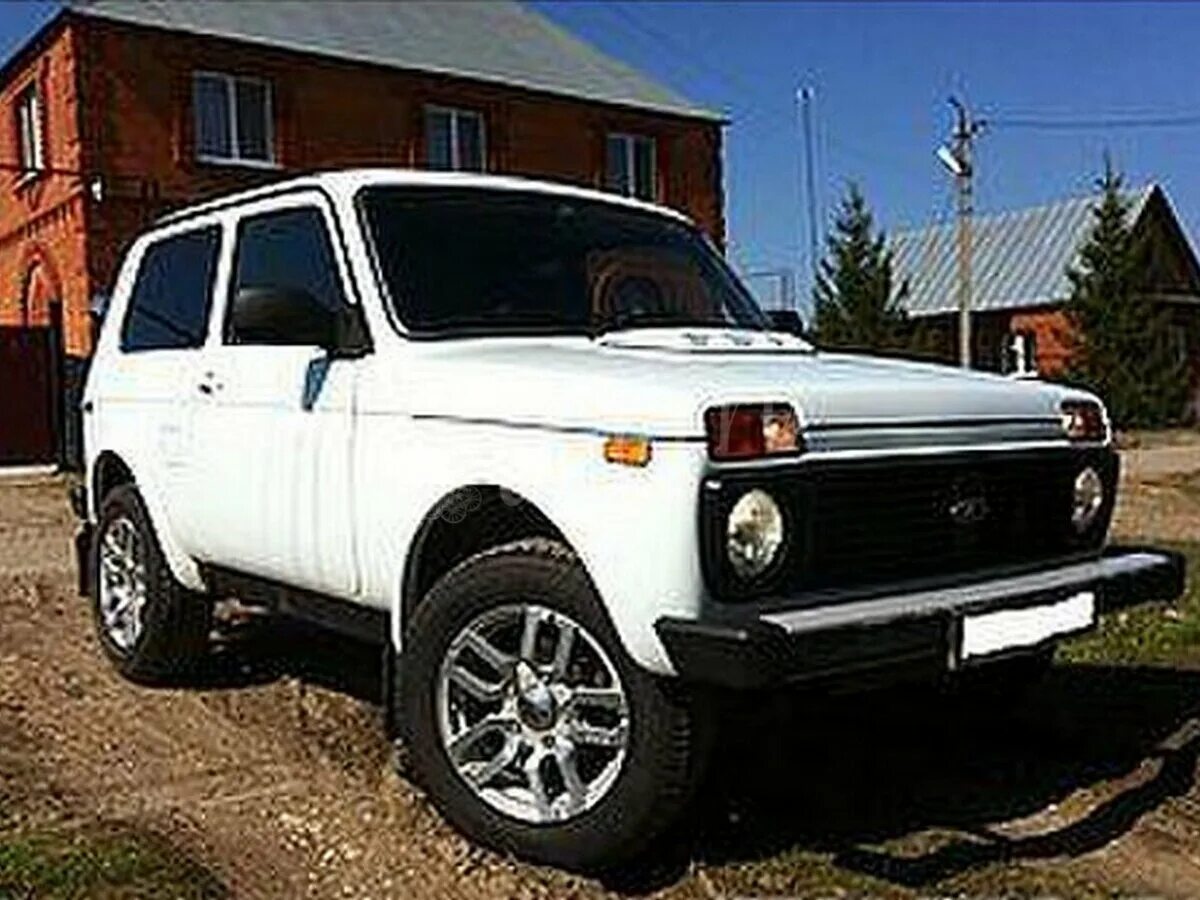Нива цвет белый фото Купить б/у Lada (ВАЗ) 2121 (4x4) I Рестайлинг Фора 1.7 MT (83 л.с.) 4WD бензин м