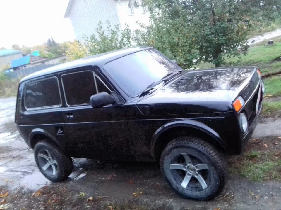 Нива цвет черный фото #6 Покрашена! - Lada 4x4 3D, 1,7 л, 1997 года кузовной ремонт DRIVE2